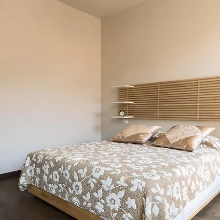 Numero Due Piazza Mazzini - Bymyhomeincomo * كومو