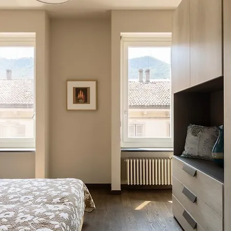 Numero Due Piazza Mazzini - Bymyhomeincomo * Como