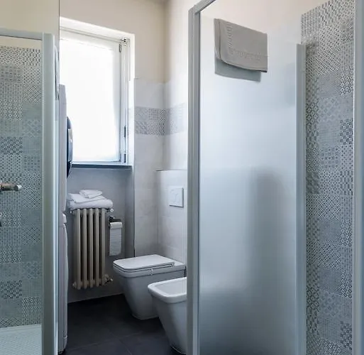 Numero Due Piazza Mazzini - Bymyhomeincomo * Como