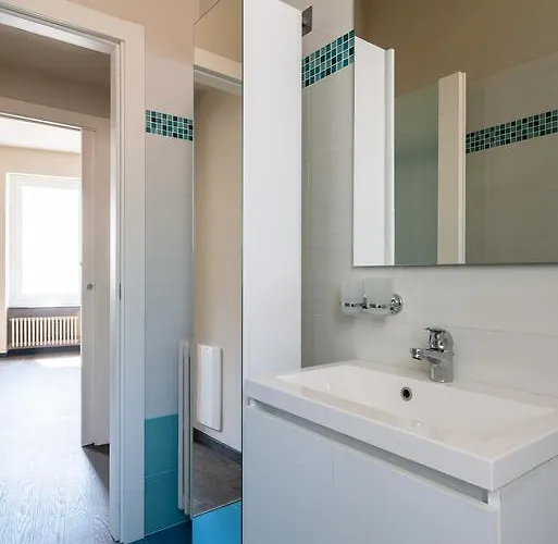 Numero Due Piazza Mazzini - Bymyhomeincomo Apartamento