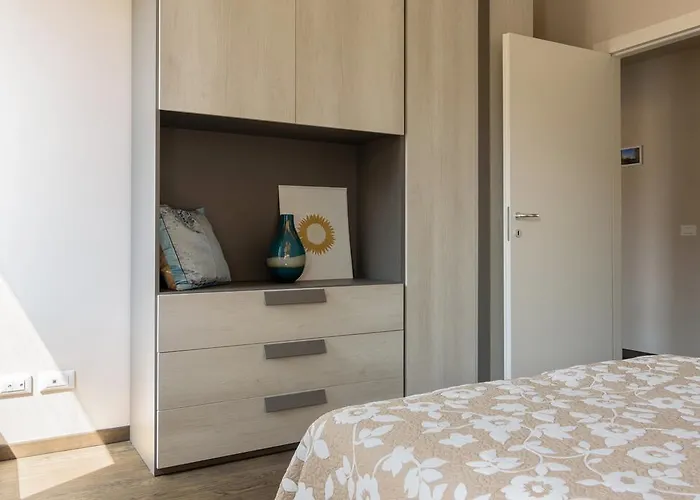 Apartamento Numero Due Piazza Mazzini - Bymyhomeincomo *